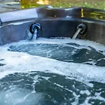 - Li Badet - 19 Personnes - Jacuzzi - Sauna