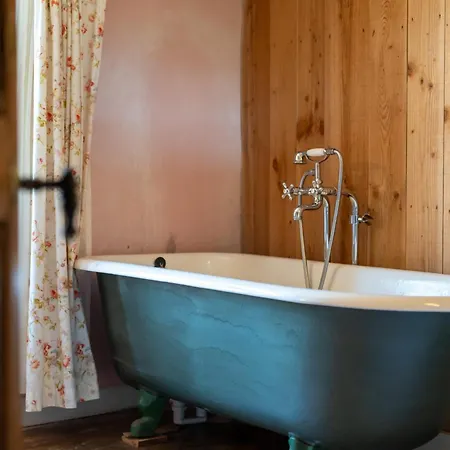 - Li Badet - 19 Personnes - Jacuzzi - Sauna Vielsalm